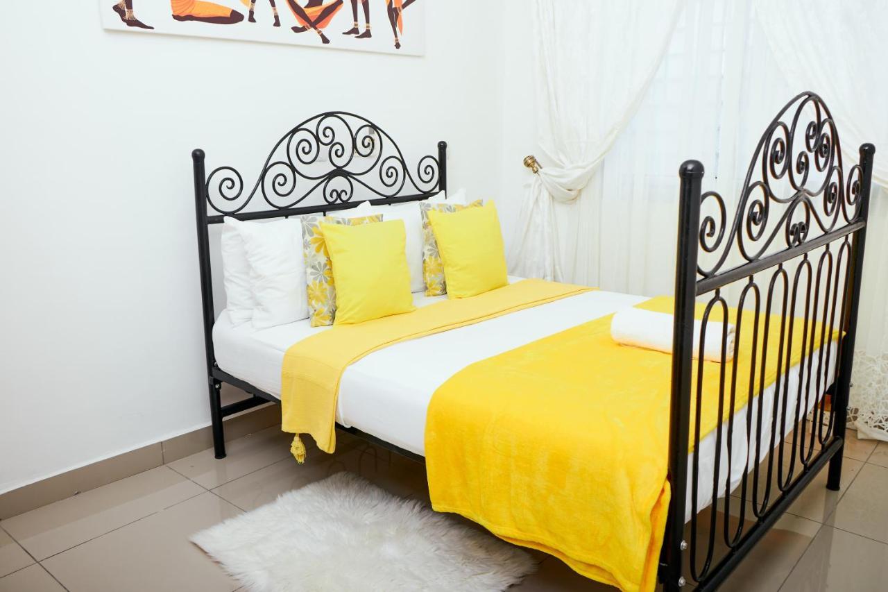 L'Immeuble Queen M.N.M Douala Exterior foto