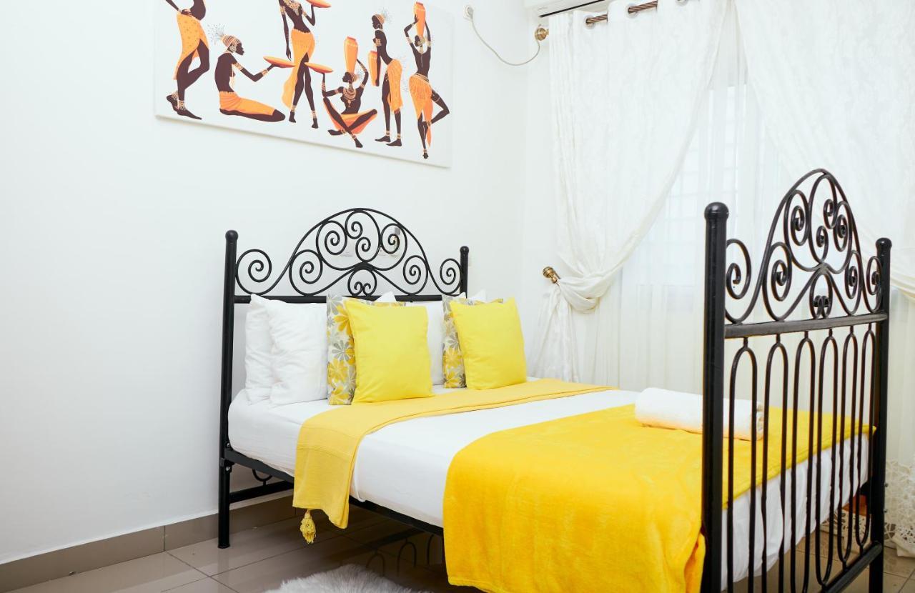 L'Immeuble Queen M.N.M Douala Exterior foto