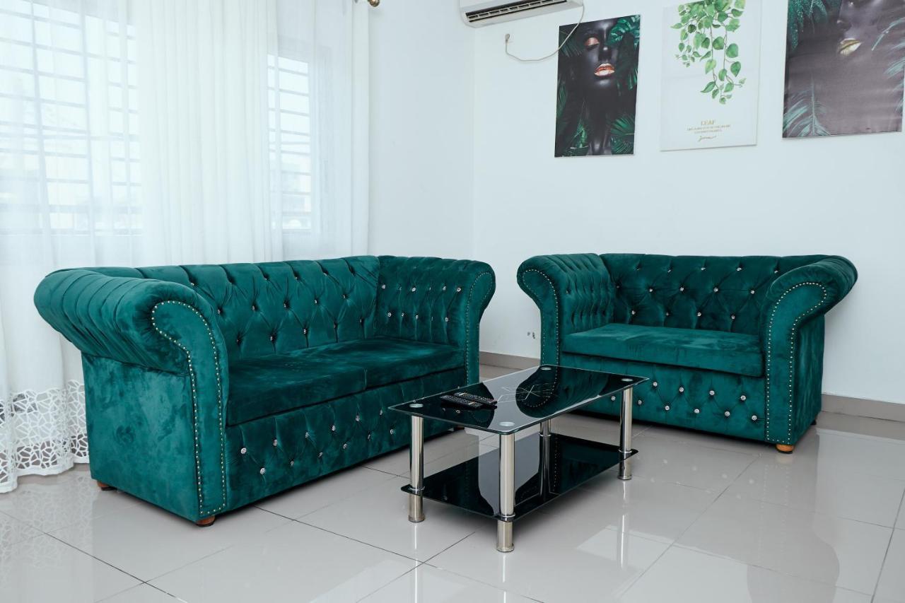 L'Immeuble Queen M.N.M Douala Exterior foto